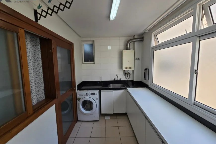 Apartamento à Venda em Esteio com 3 Quartos e 2 banheiros, 109 m²