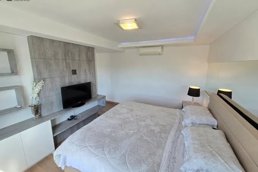 Apartamento à Venda em Esteio com 2 Quartos e 3 banheiros, 120 m²