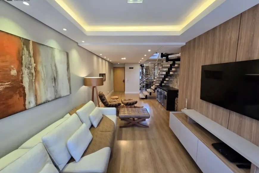 Cobertura à Venda em Esteio com 2 Quartos e 3 banheiros, 172 m²