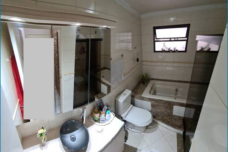 Casa à Venda em Esteio com 3 Quartos e 3 banheiros, 260 m²