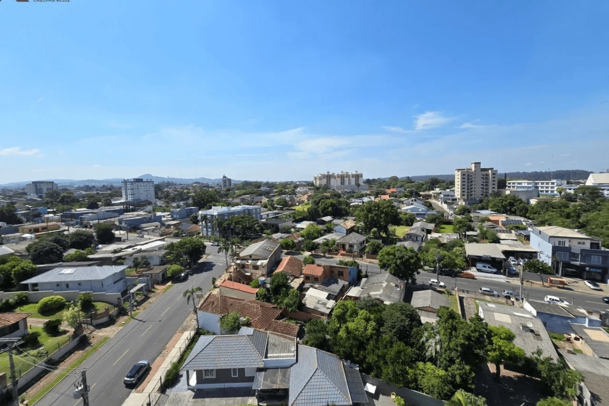 Apartamento à Venda em Esteio com 3 Quartos e 3 banheiros, 119 m²