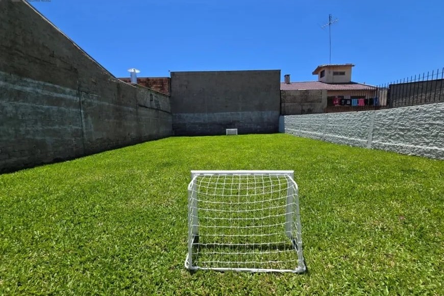 Casa à Venda em Esteio com 2 Quartos e 1 banheiro, 70 m²