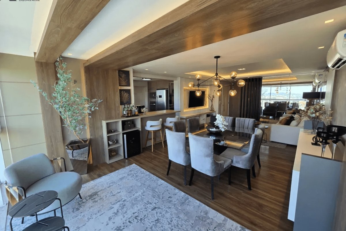 Apartamento à Venda em Esteio com 3 Quartos e 3 banheiros, 119 m²