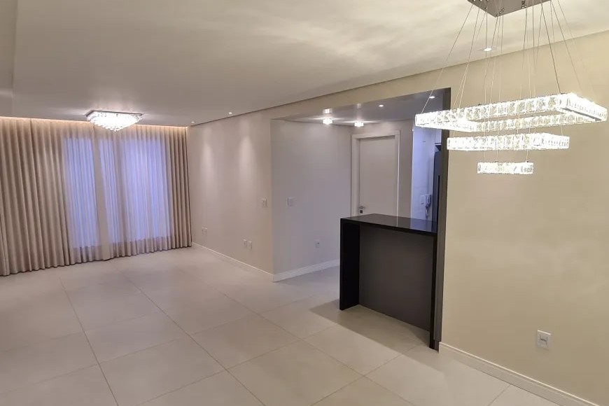 Apartamento à Venda em Esteio com 3 Quartos e 2 banheiros, 118 m²