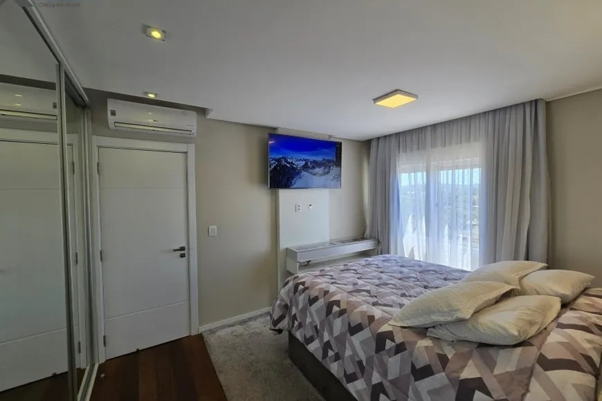 Cobertura à Venda em Esteio com 3 Quartos e 3 banheiros, 236 m²