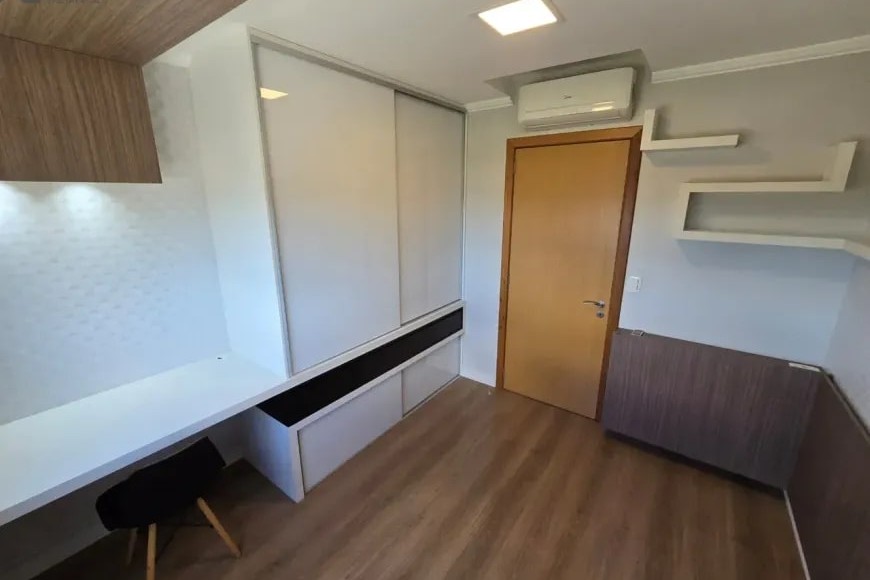 Cobertura à Venda em Esteio com 2 Quartos e 3 banheiros, 172 m²