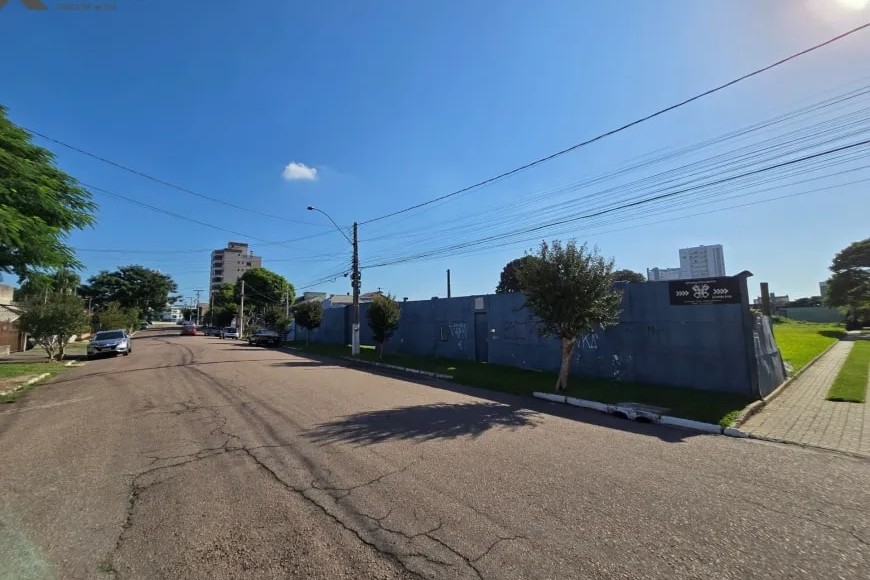 Terreno à Venda em Esteio, 3310 m²