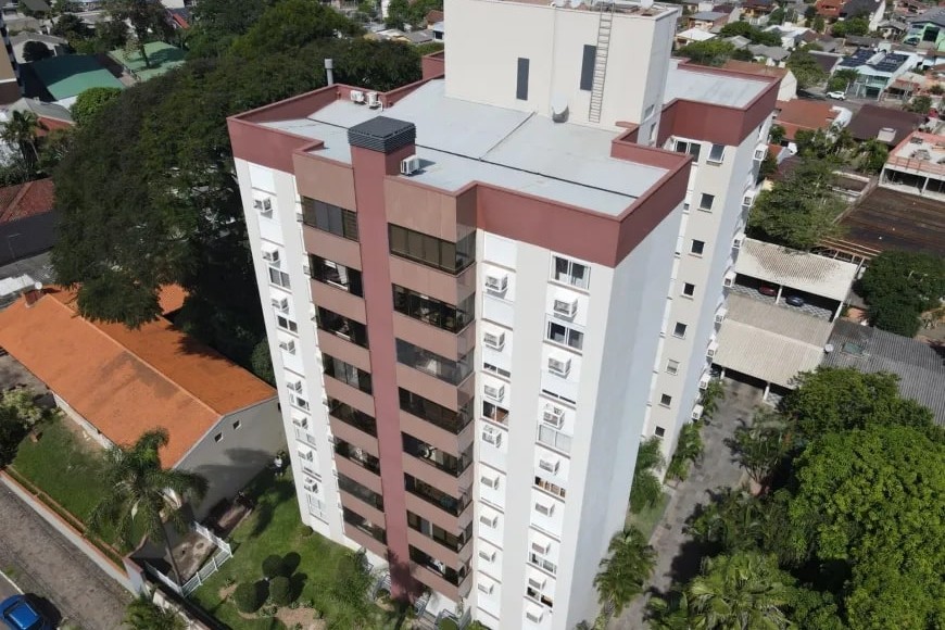 Apartamento à Venda em Esteio com 3 Quartos e 2 banheiros, 109 m²