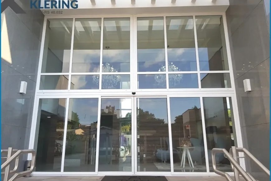 Apartamento Alto Padrão à Venda em Esteio com 3 Quartos e 3 banheiros, 119 m²