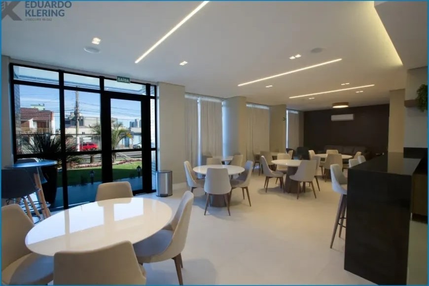 Apartamento à Venda em Esteio com 2 Quartos e 2 banheiros, 97 m²