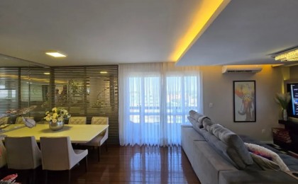 Cobertura à Venda em Esteio com 3 Quartos e 3 banheiros, 236 m²