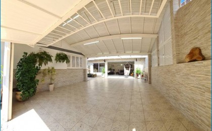 Casa à Venda em Esteio com 3 Quartos e 3 banheiros, 260 m²