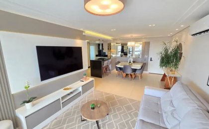 Apartamento à Venda em Esteio com 3 Quartos e 2 banheiros, 126 m²