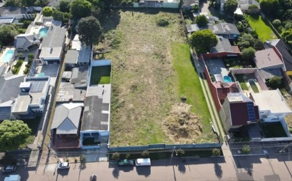 Terreno à Venda em Esteio, 3310 m²