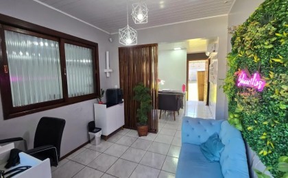 Casa à Venda em Esteio com 2 Quartos e 1 banheiro, 70 m²