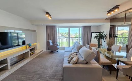 Apartamento à Venda em Esteio com 2 Quartos e 3 banheiros, 120 m²