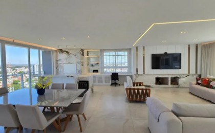 Apartamento à Venda em Esteio com 3 Quartos e 5 banheiros, 241 m²
